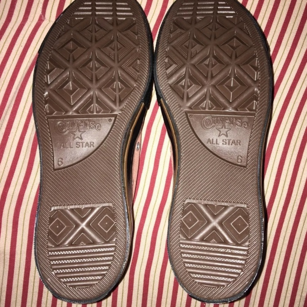 Converse - Picture 5 of 5